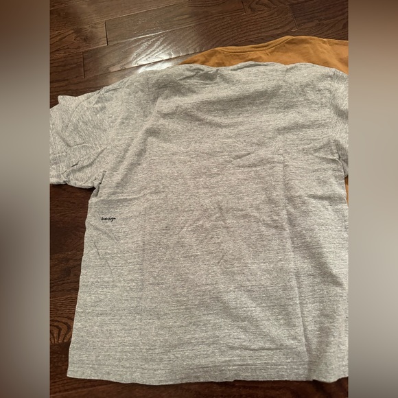 2 BOTTEGA T SHIRTS - Picture 3 of 3